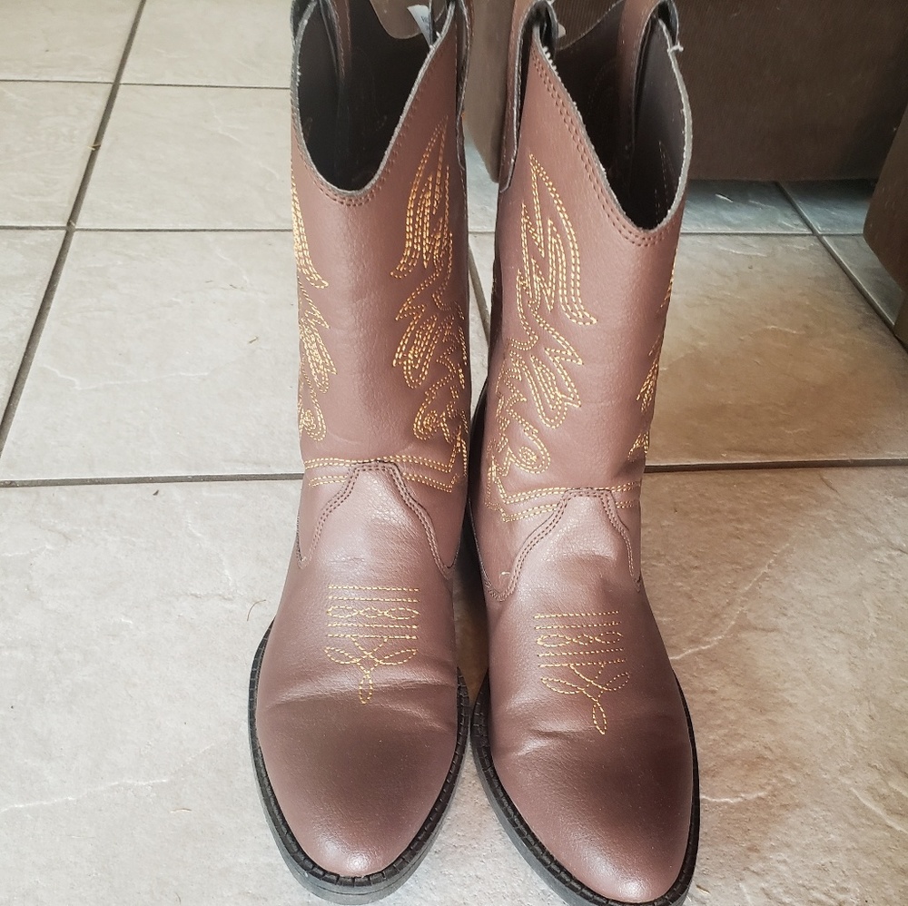 Girl cowboy boots